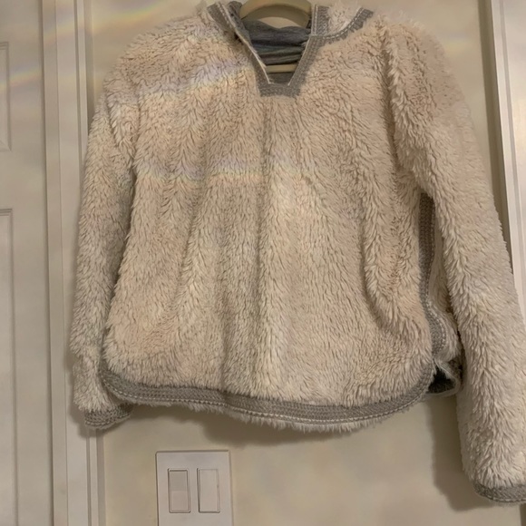 Gotgeous Akemi + Kin Sherpa hoodie - Picture 1 of 3